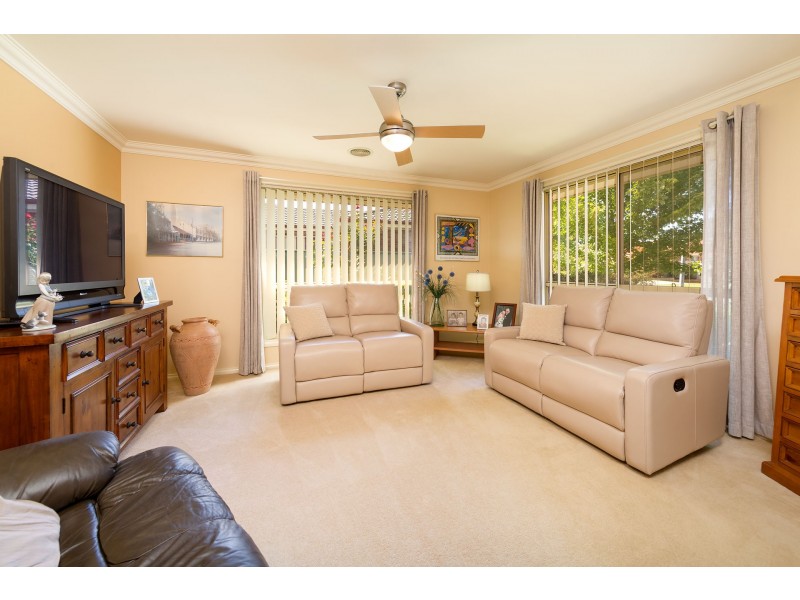 120 Dryandra Way, Thurgoona NSW 2640
