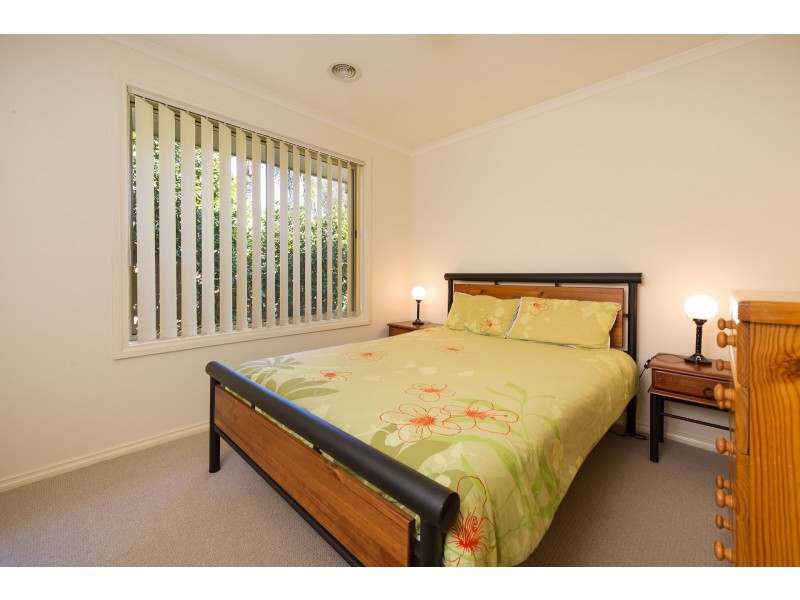 120 Dryandra Way, Thurgoona NSW 2640