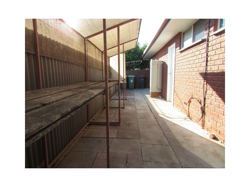 1/418 Ross Circuit, Lavington NSW 2641