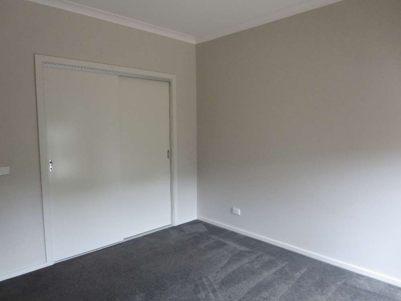2/30 Russell Street, Howlong NSW 2643