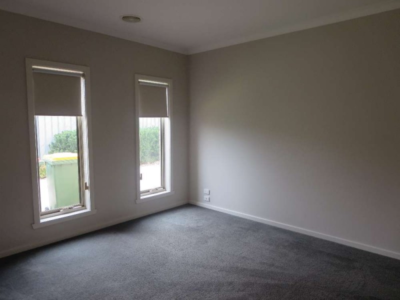 2/30 Russell Street, Howlong NSW 2643