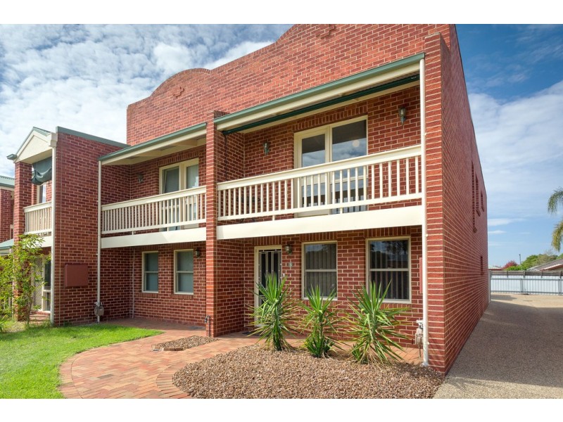 3/546 Kotthoff Street, Lavington NSW 2641