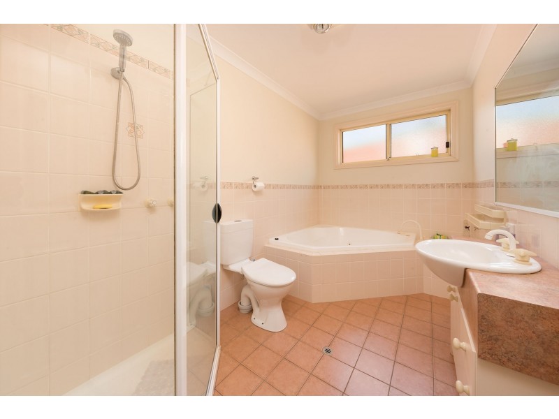 3/546 Kotthoff Street, Lavington NSW 2641