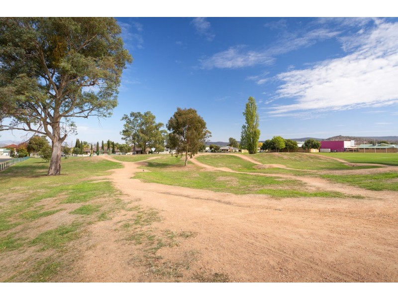 3/546 Kotthoff Street, Lavington NSW 2641