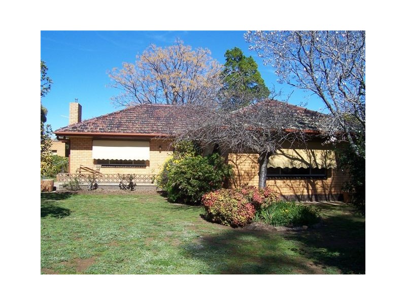 75 Banff Street, Corowa NSW 2646