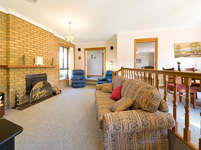 27 Villawood Court, Lavington NSW 2641