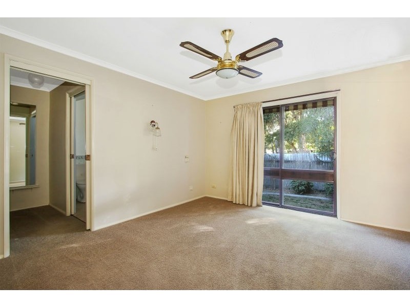 2/433 Kaitlers Road, Lavington NSW 2641