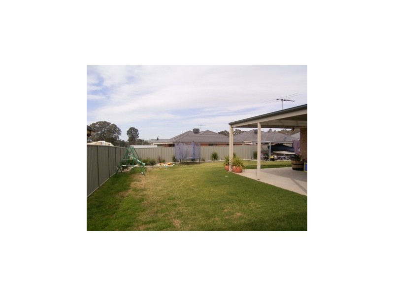 23 Swallow Street, Thurgoona NSW 2640