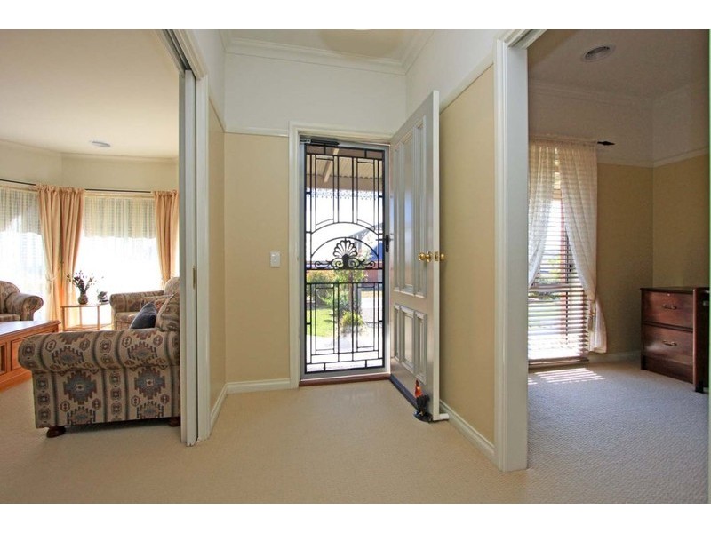 12 James Court, Rutherglen VIC 3685