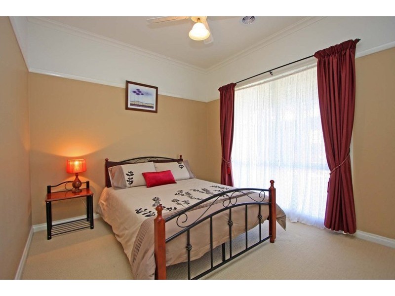 12 James Court, Rutherglen VIC 3685