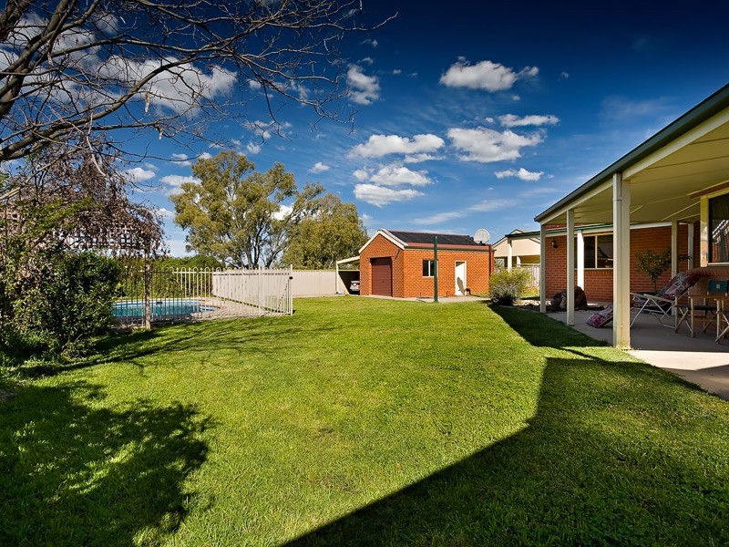 310 Diggers Road, Lavington NSW 2641