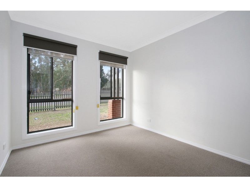 877 St James Crescent, North Albury NSW 2640