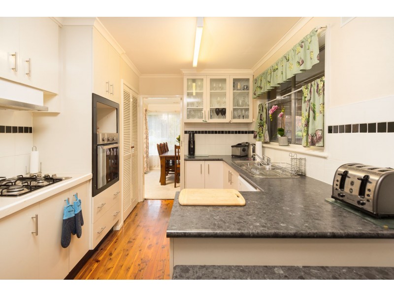 414 Dale Crescent, Lavington NSW 2641