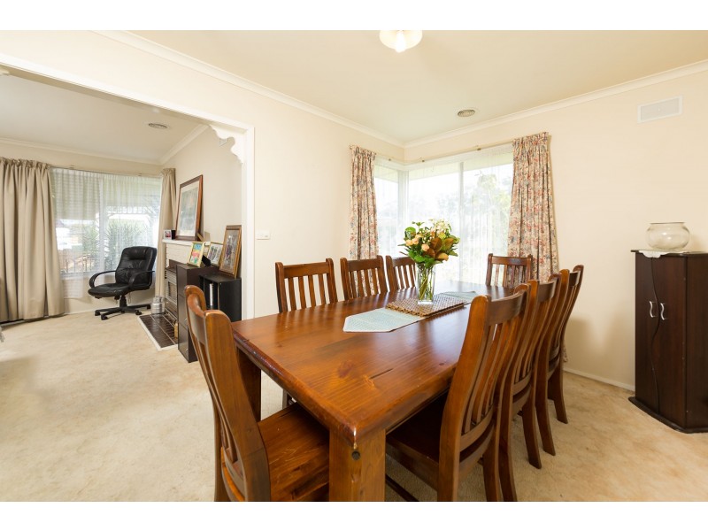 414 Dale Crescent, Lavington NSW 2641