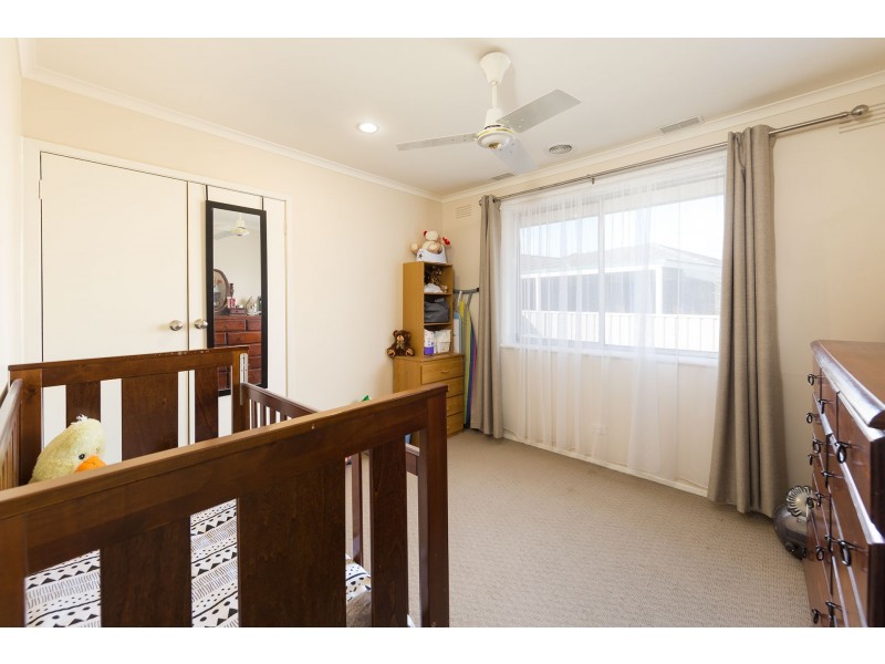 414 Dale Crescent, Lavington NSW 2641
