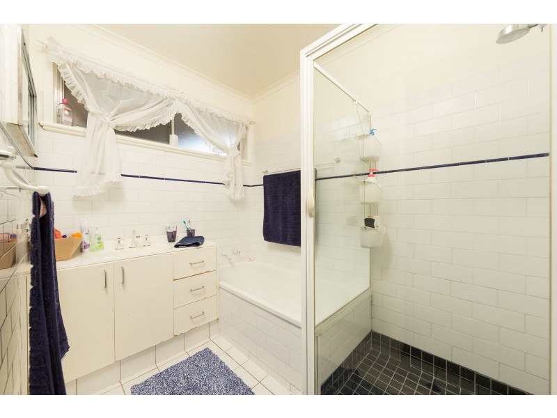 414 Dale Crescent, Lavington NSW 2641