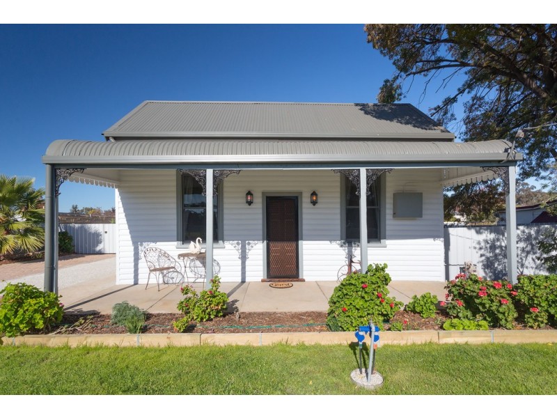 5 William Street, Walla Walla NSW 2659