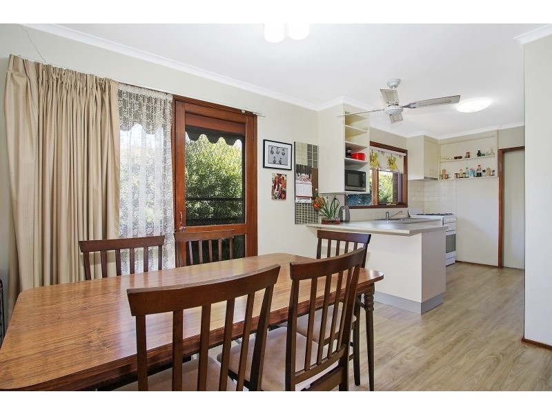 322 Cheyenne Drive, Lavington NSW 2641