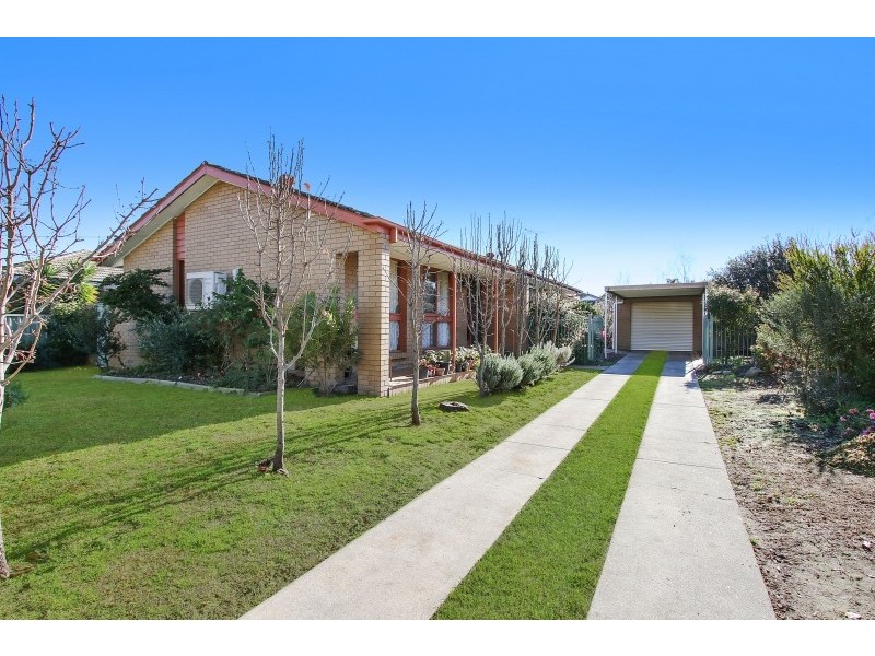 322 Cheyenne Drive, Lavington NSW 2641