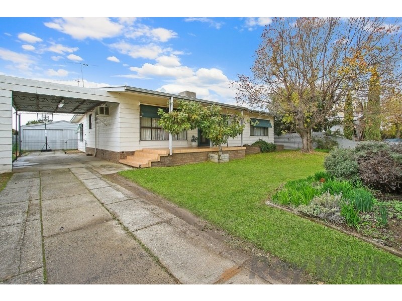 22 Commercial Street, Walla Walla NSW 2659