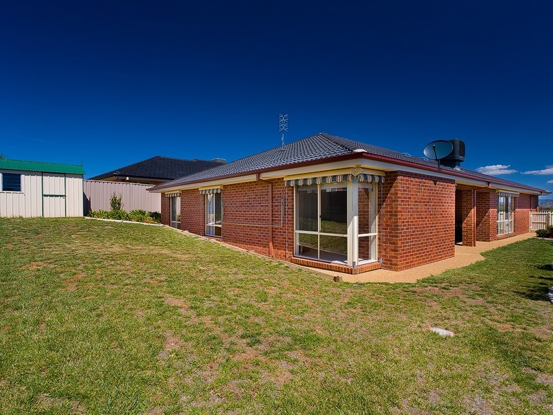 84 Dryandra Way, Thurgoona NSW 2640