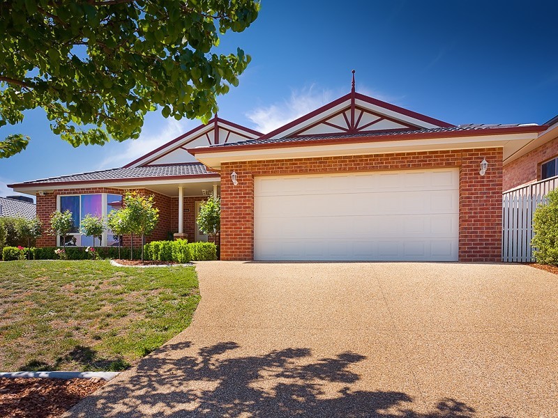 84 Dryandra Way, Thurgoona NSW 2640