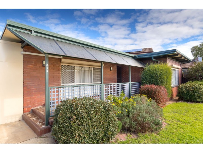 315 Balston Street, Lavington NSW 2641