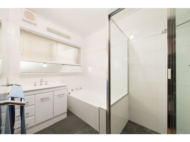 315 Balston Street, Lavington NSW 2641