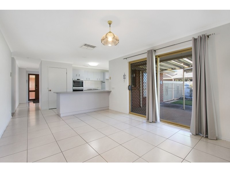 21 Condon Place, Lavington NSW 2641