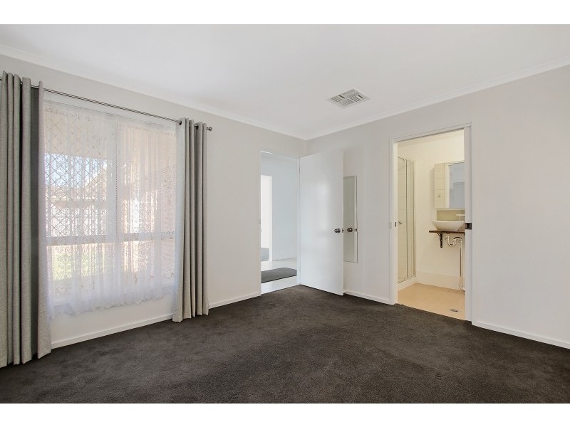 21 Condon Place, Lavington NSW 2641