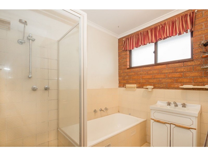 9/595 Webb Street, Lavington NSW 2641