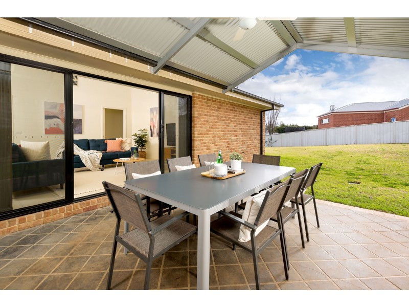 58 Newton Circuit, Thurgoona NSW 2640