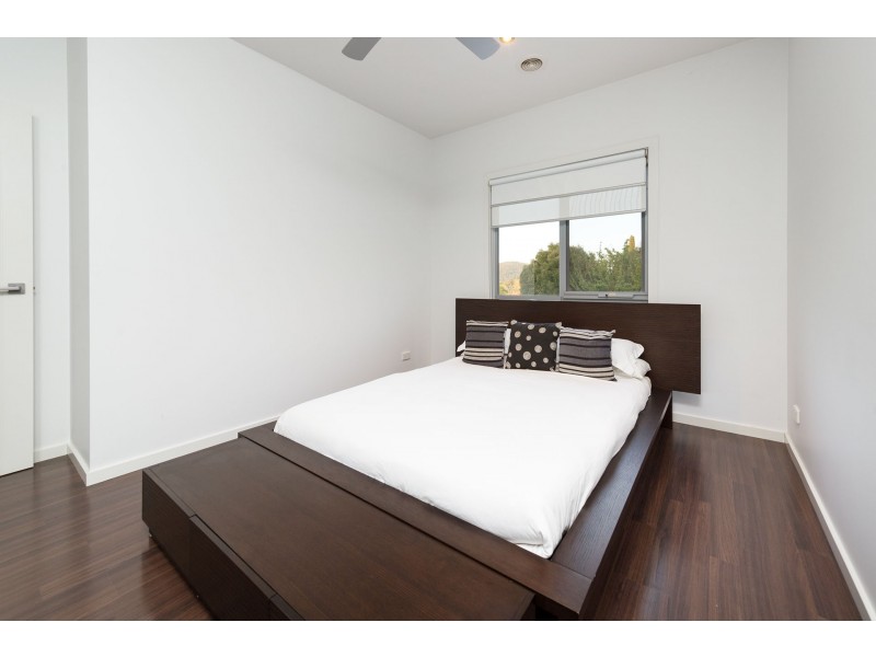 21 Orchard Way, Lavington NSW 2641