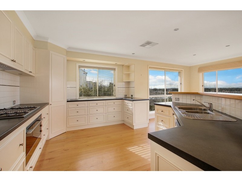 22 Grandview Terrace, East Albury NSW 2640