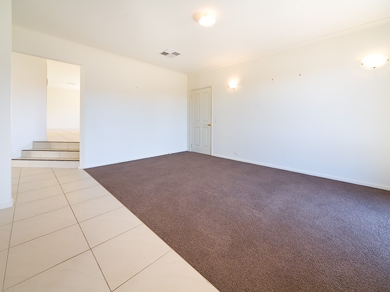 23 Florence Crescent, West Albury NSW 2640