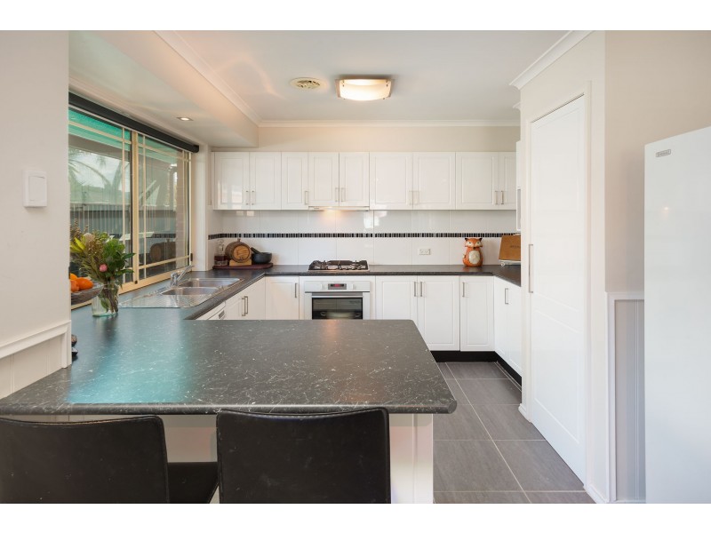 449 Schaefer Street, Lavington NSW 2641