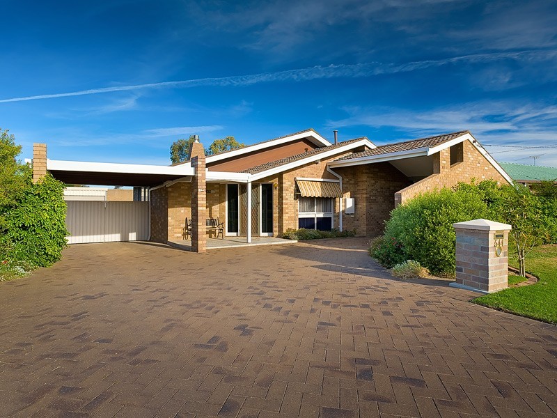 544 Webb Street, Lavington NSW 2641