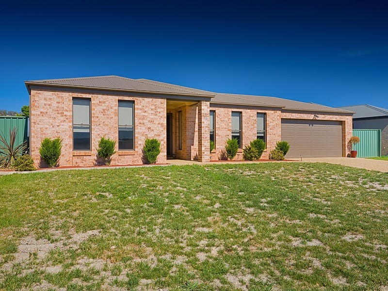 15 Gumnut Court, East Albury NSW 2640