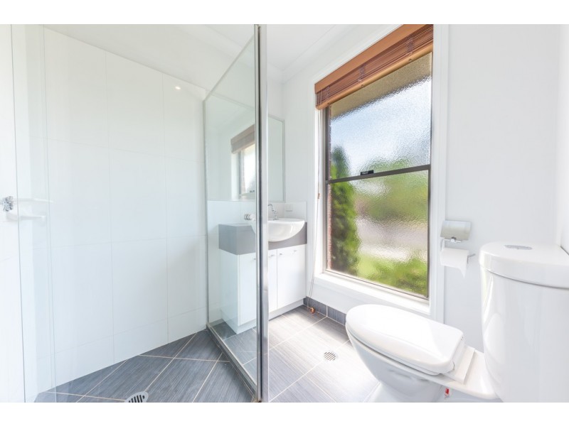 1 Owl Court, Thurgoona NSW 2640