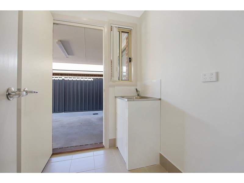 111 Stanton Drive, Thurgoona NSW 2640