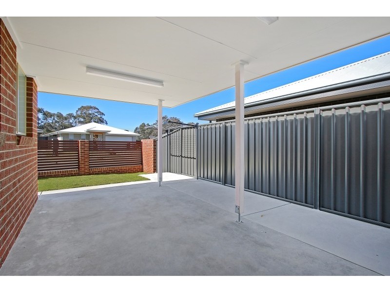 111 Stanton Drive, Thurgoona NSW 2640