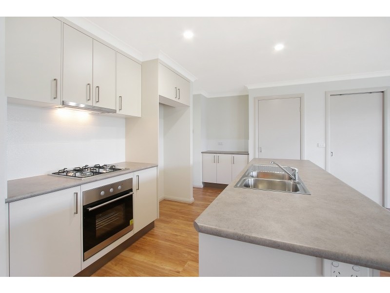 4 Lankester Court, Thurgoona NSW 2640