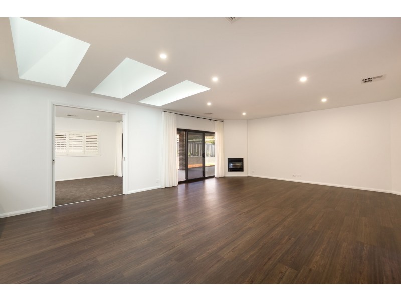 25 Honeysuckle Street, Thurgoona NSW 2640