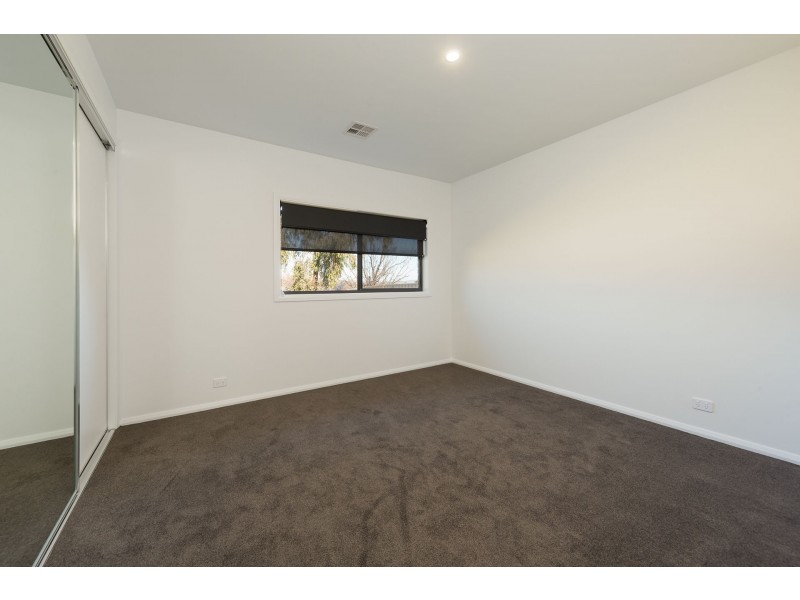 25 Honeysuckle Street, Thurgoona NSW 2640