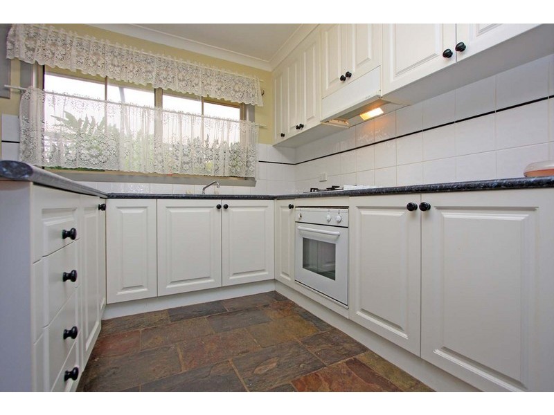 72 Townsend Street, Howlong NSW 2643