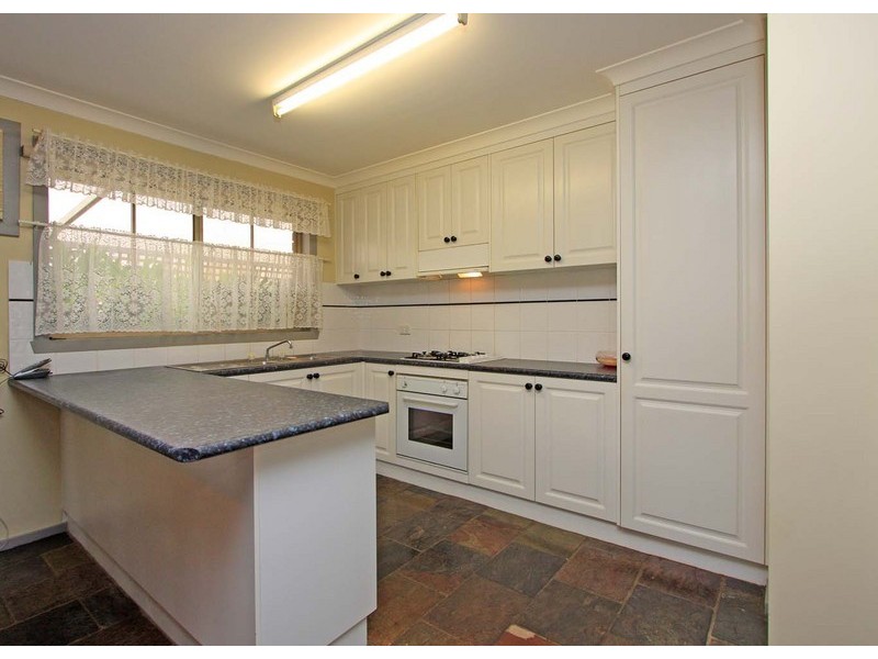 72 Townsend Street, Howlong NSW 2643