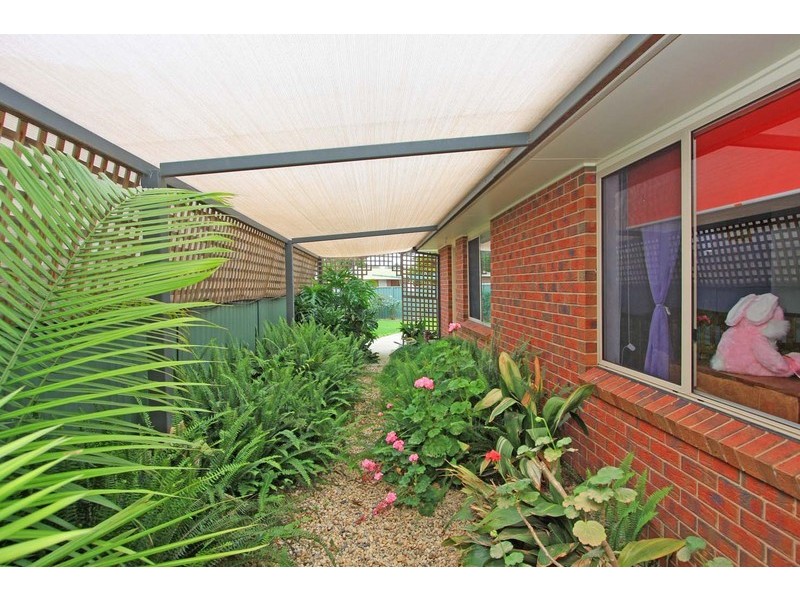 72 Townsend Street, Howlong NSW 2643