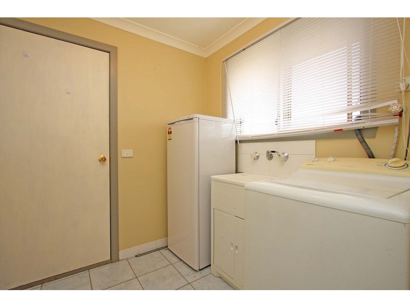 72 Townsend Street, Howlong NSW 2643