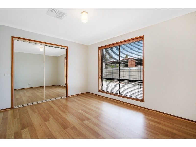 5 Troon Court, Thurgoona NSW 2640