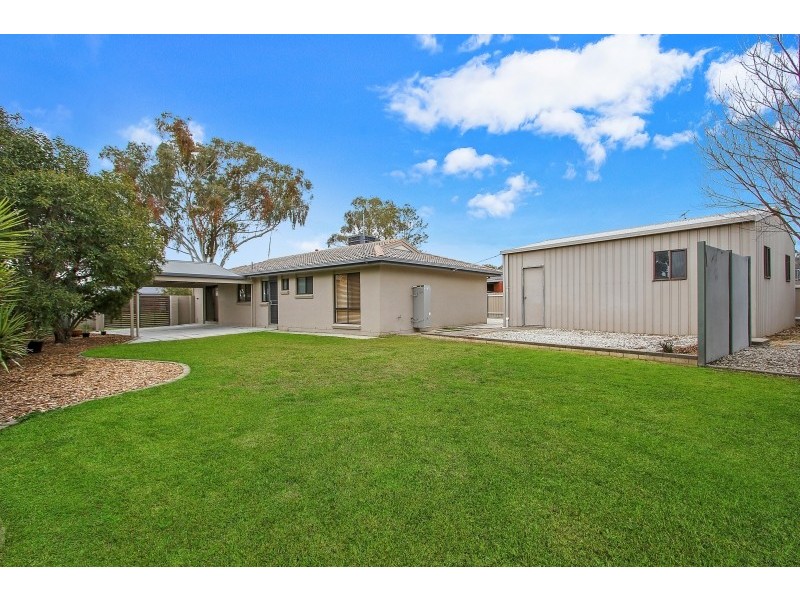 5 Troon Court, Thurgoona NSW 2640